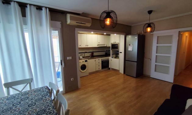 Herverkoop - Appartement / flat -
Torrevieja - Playa de los locos