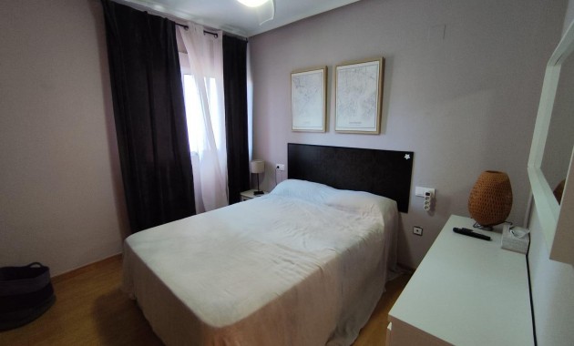 Herverkoop - Appartement / flat -
Torrevieja - Playa de los locos