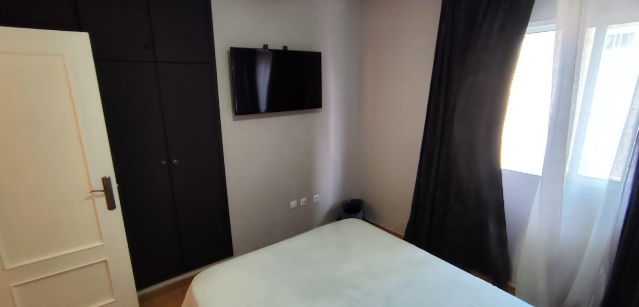 Herverkoop - Appartement / flat -
Torrevieja - Playa de los locos