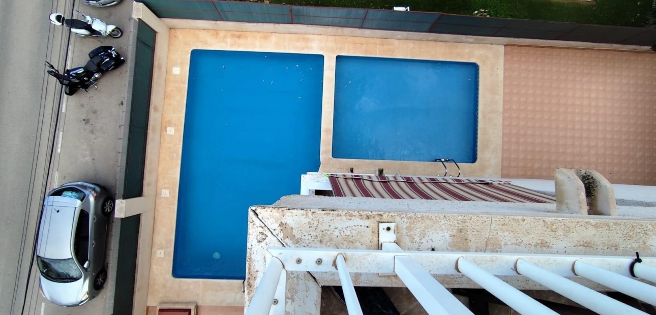 Herverkoop - Appartement / flat -
Torrevieja - Playa de los locos