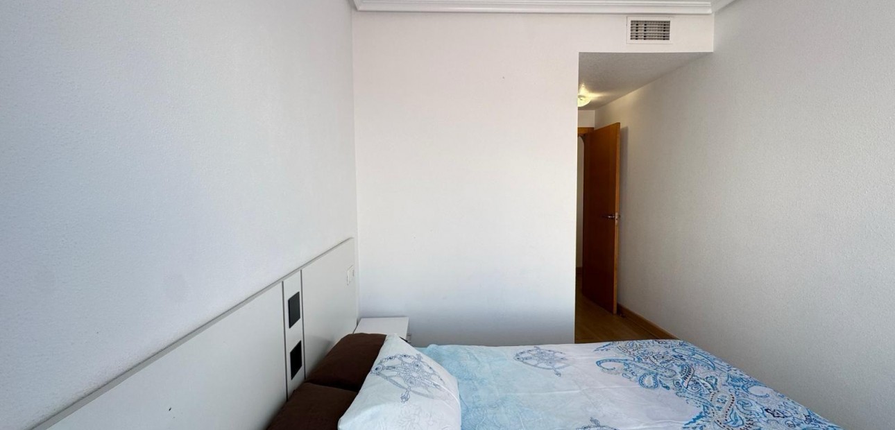 Sale - Apartment / flat -
Torrevieja - torrevieja