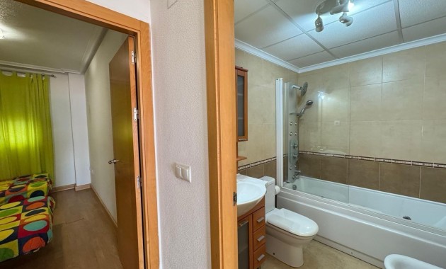 Sale - Apartment / flat -
Torrevieja - torrevieja