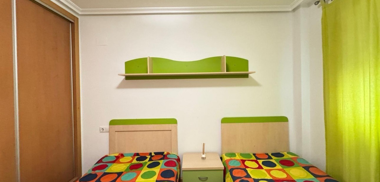 Sale - Apartment / flat -
Torrevieja - torrevieja