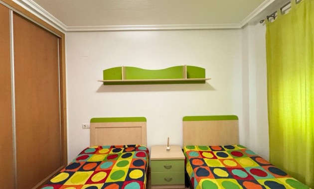 Sale - Apartment / flat -
Torrevieja - torrevieja
