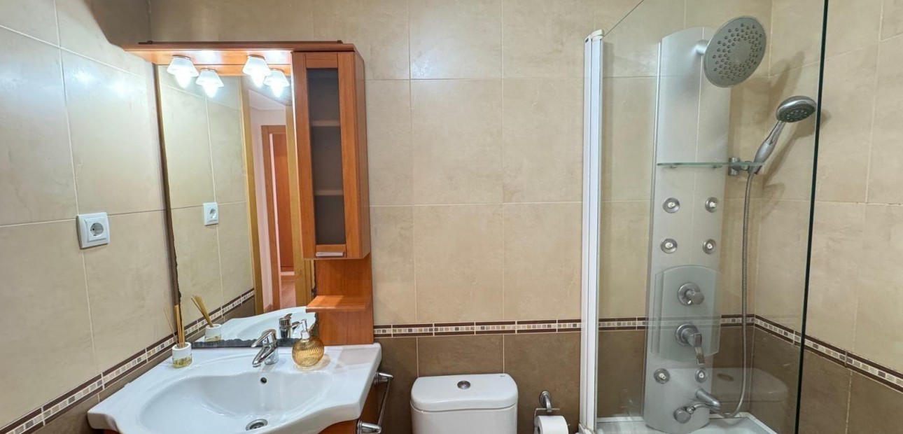 Sale - Apartment / flat -
Torrevieja - torrevieja
