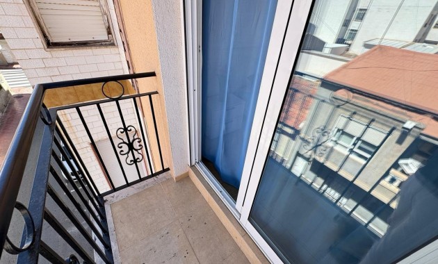 Sale - Apartment / flat -
Torrevieja - torrevieja