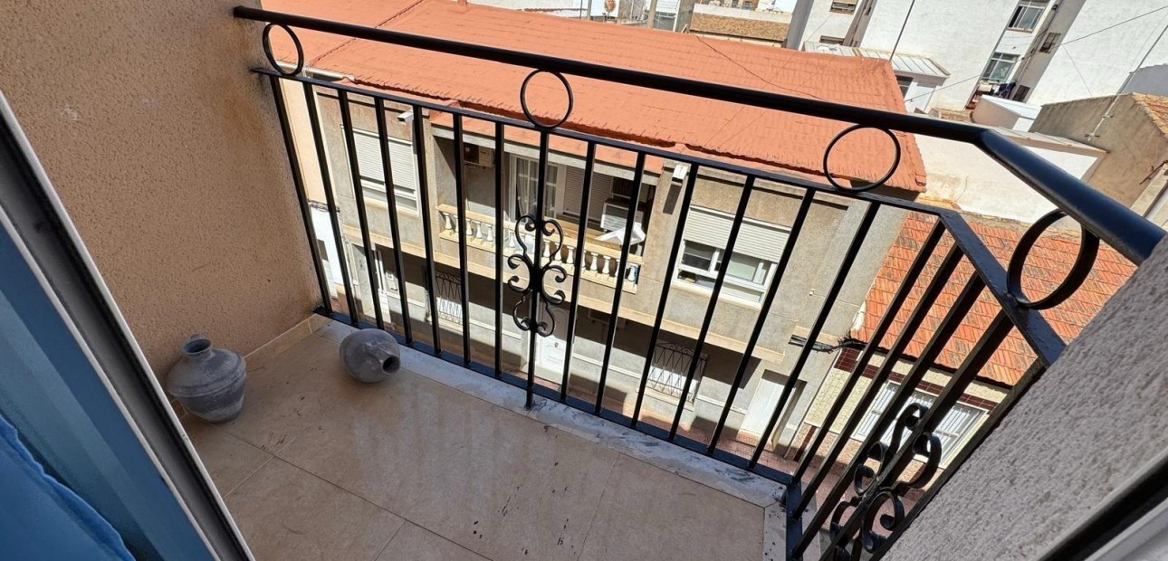 Sale - Apartment / flat -
Torrevieja - torrevieja