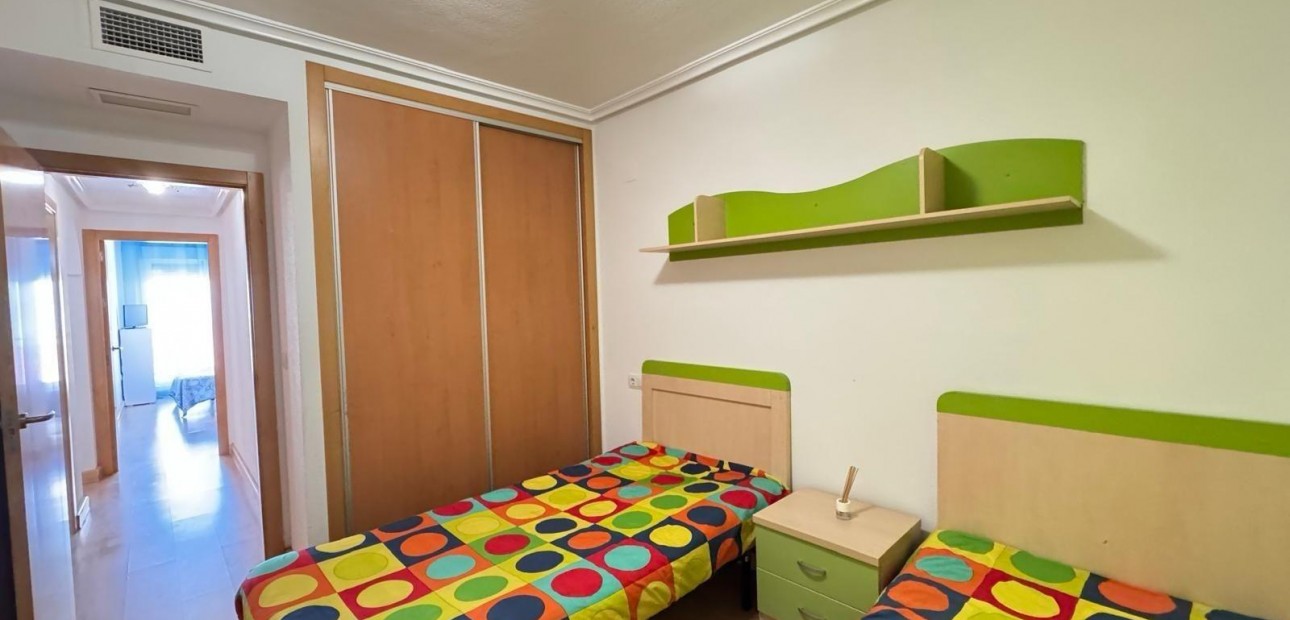 Sale - Apartment / flat -
Torrevieja - torrevieja