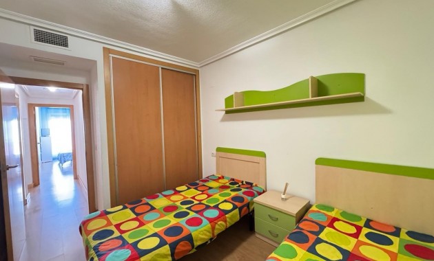 Sale - Apartment / flat -
Torrevieja - torrevieja
