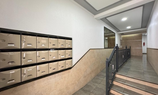 Sale - Apartment / flat -
Torrevieja - torrevieja