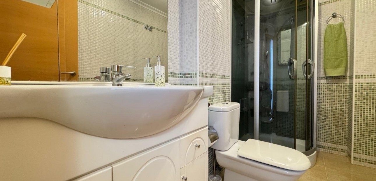Sale - Apartment / flat -
Torrevieja - torrevieja