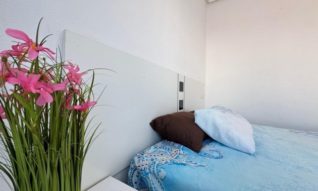 Sale - Apartment / flat -
Torrevieja - torrevieja