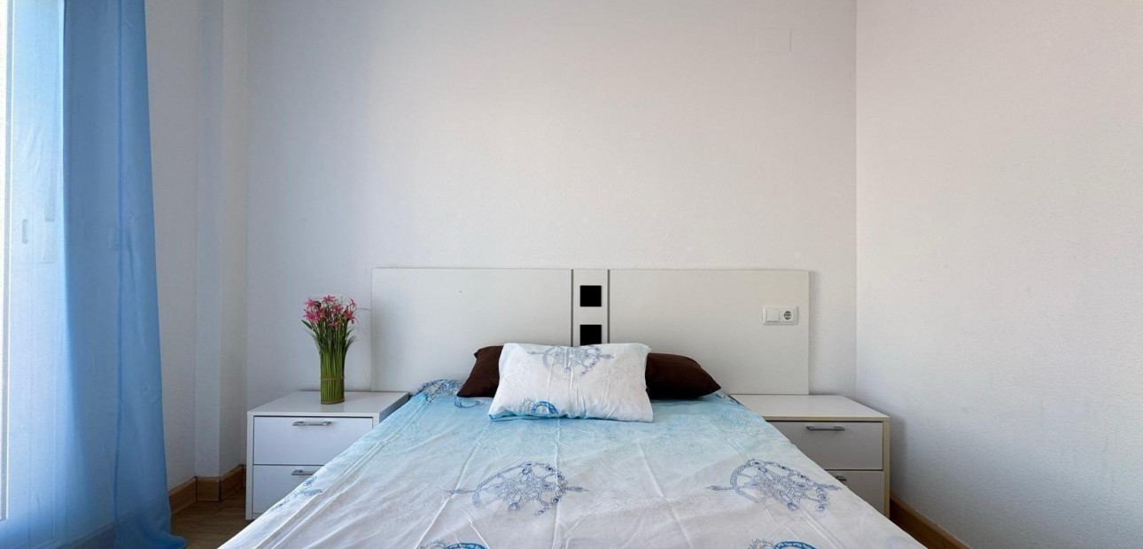 Sale - Apartment / flat -
Torrevieja - torrevieja