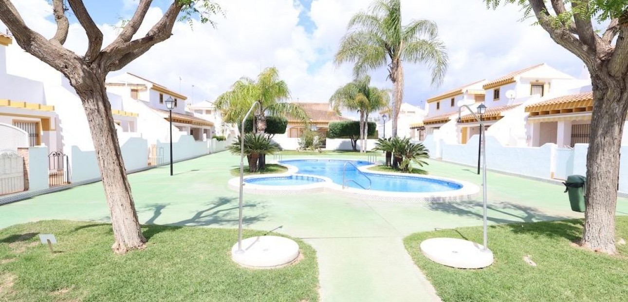 Venta - Duplex -
Pilar de la Horadada - Torre de la Horadada