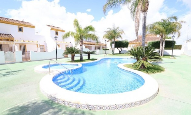 Venta - Duplex -
Pilar de la Horadada - Torre de la Horadada