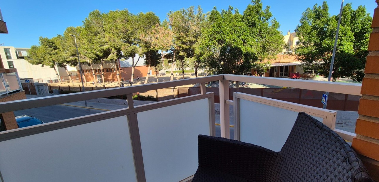 Sale - Apartment / flat -
Los Montesinos - Pueblo 8