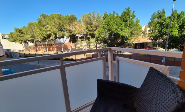 Sale - Apartment / flat -
Los Montesinos - Pueblo 8