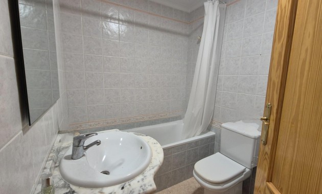 Sale - Apartment / flat -
Los Montesinos - Pueblo 8