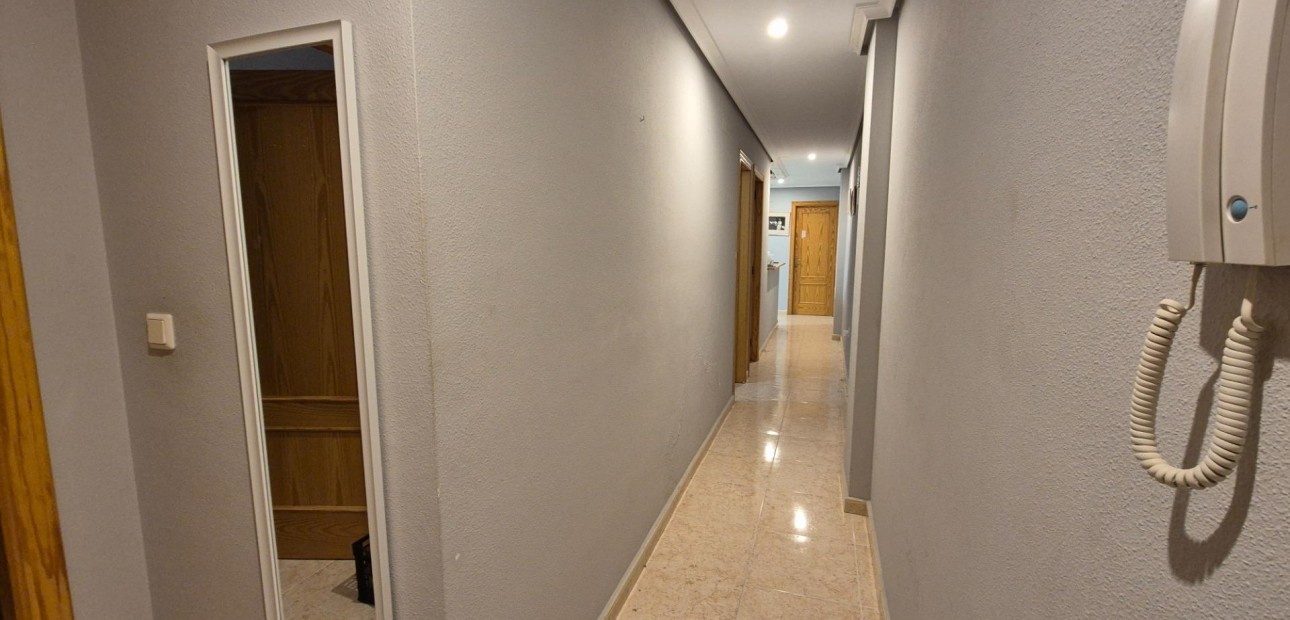 Sale - Apartment / flat -
Los Montesinos - Pueblo 8