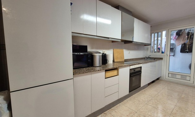 Sale - Apartment / flat -
Los Montesinos - Pueblo 8