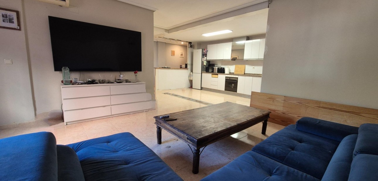 Sale - Apartment / flat -
Los Montesinos - Pueblo 8