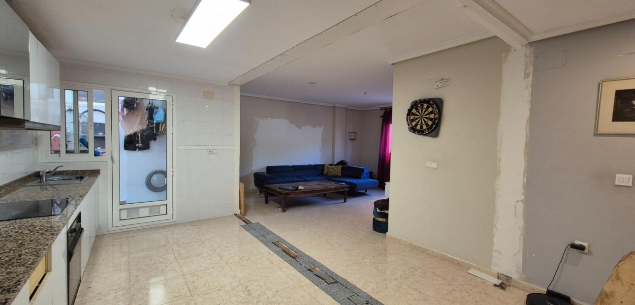 Sale - Apartment / flat -
Los Montesinos - Pueblo 8