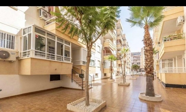 Venta - Apartamento / piso -
Torrevieja - torrevieja