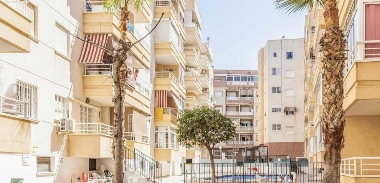 Venta - Apartamento / piso -
Torrevieja - torrevieja