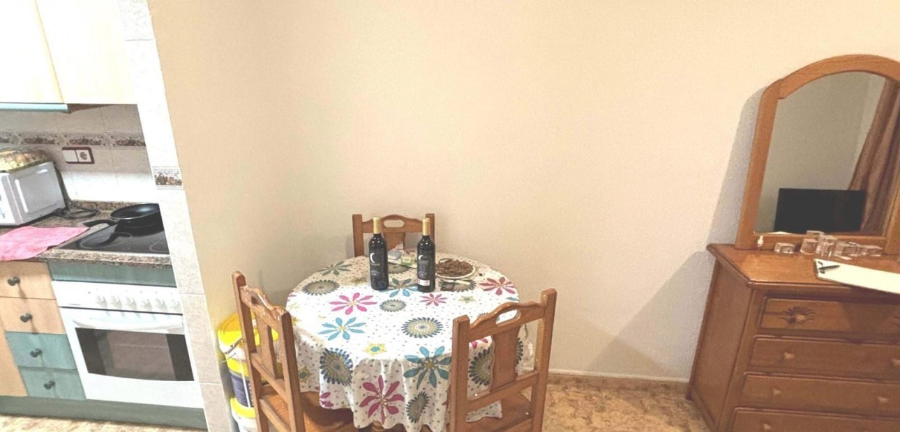 Venta - Apartamento / piso -
Torrevieja - torrevieja