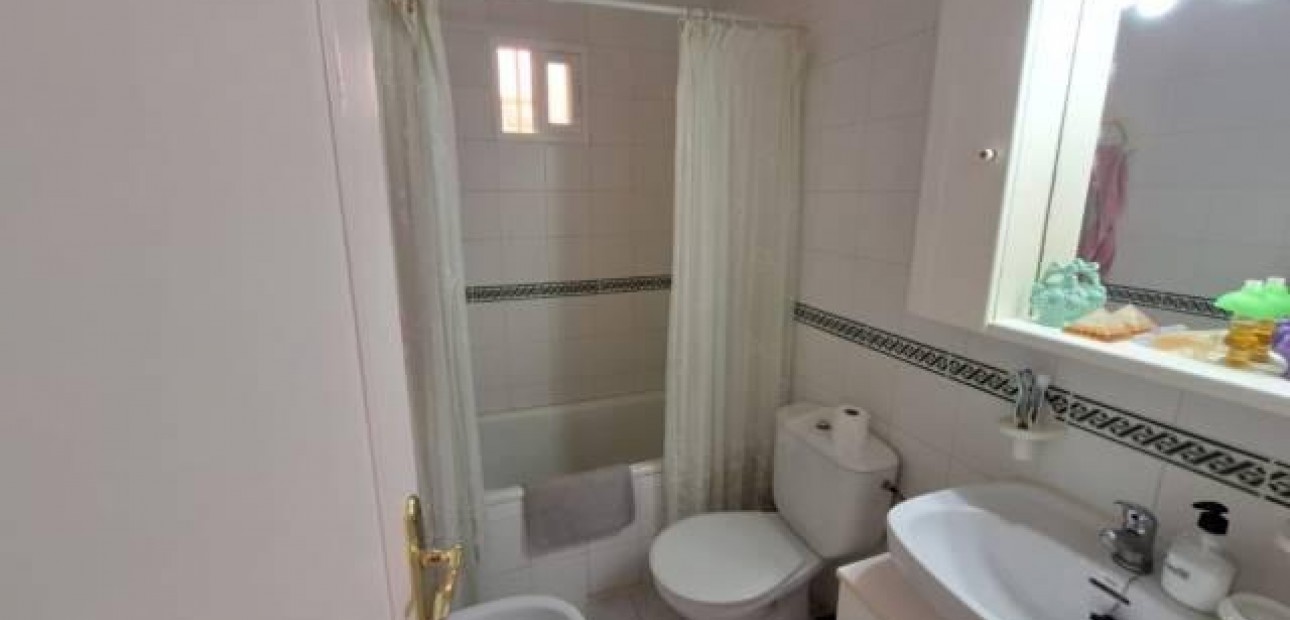 Venta - Bungalow -
Torrevieja - La siesta