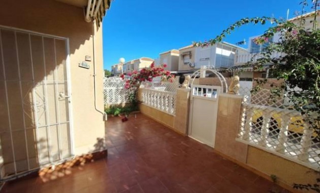Venta - Bungalow -
Torrevieja - La siesta