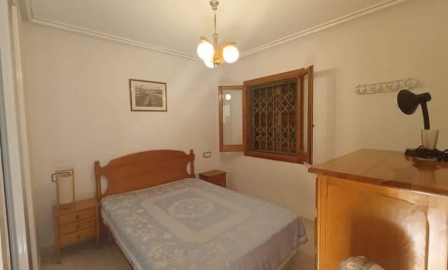 Venta - Apartamento / piso -
Torrevieja - Sector 25