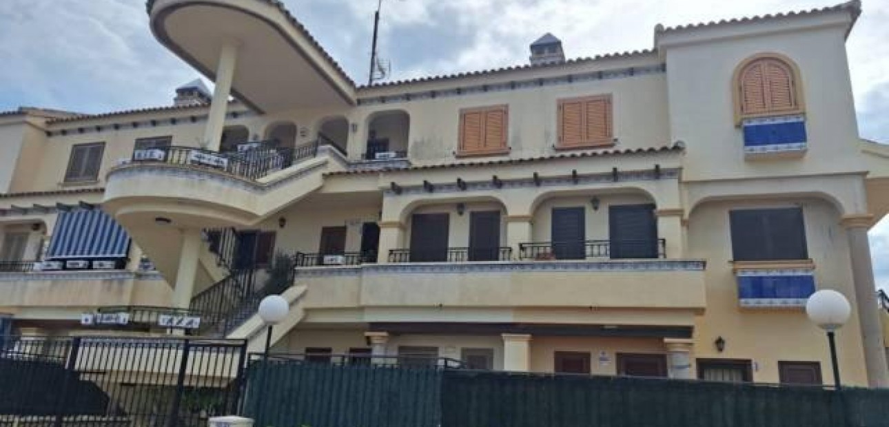 Venta - Apartamento / piso -
Torrevieja - Sector 25