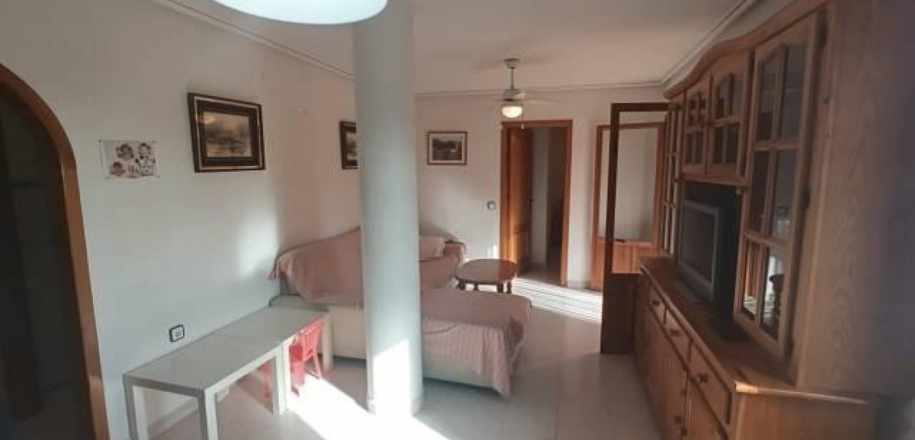 Venta - Apartamento / piso -
Torrevieja - Sector 25