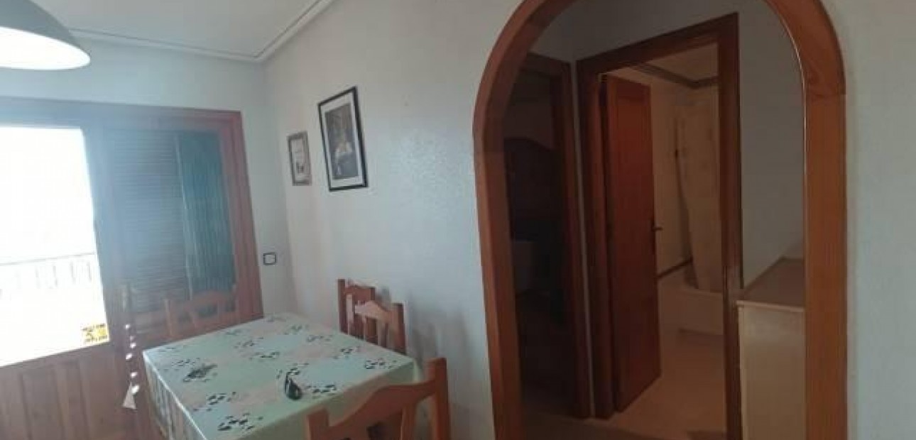 Venta - Apartamento / piso -
Torrevieja - Sector 25