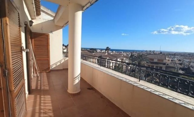 Venta - Apartamento / piso -
Torrevieja - Sector 25
