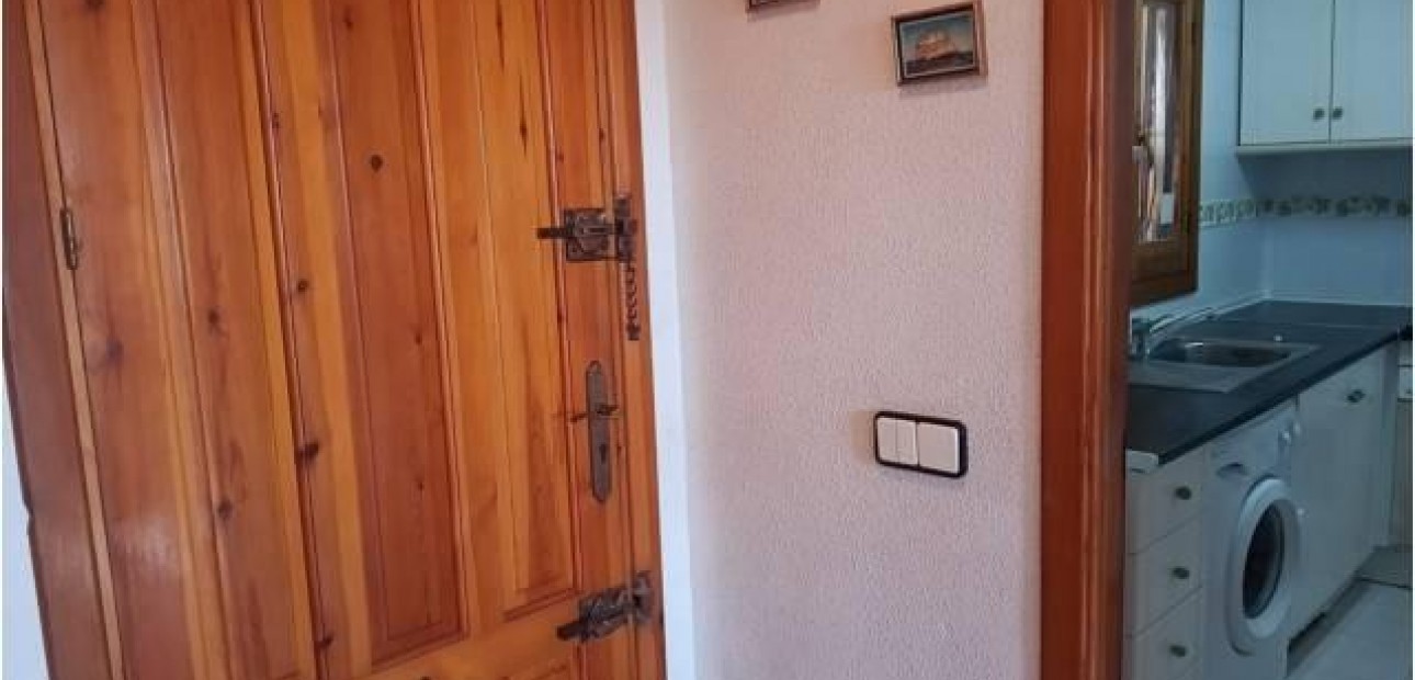 Venta - Apartamento / piso -
Torrevieja - Sector 25