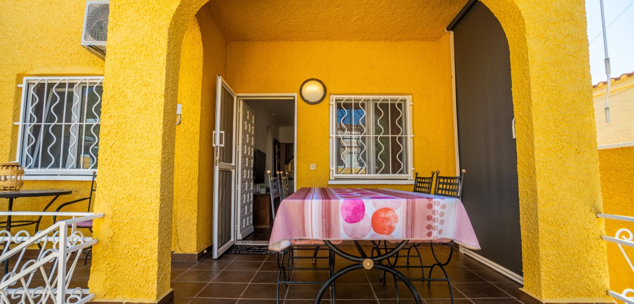 Herverkoop - House -
San Fulgencio - urb.la marina