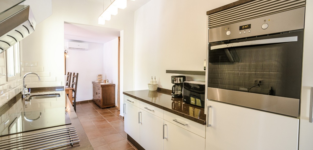 Herverkoop - House -
San Fulgencio - urb.la marina