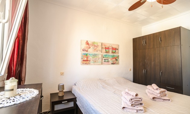Herverkoop - House -
San Fulgencio - urb.la marina