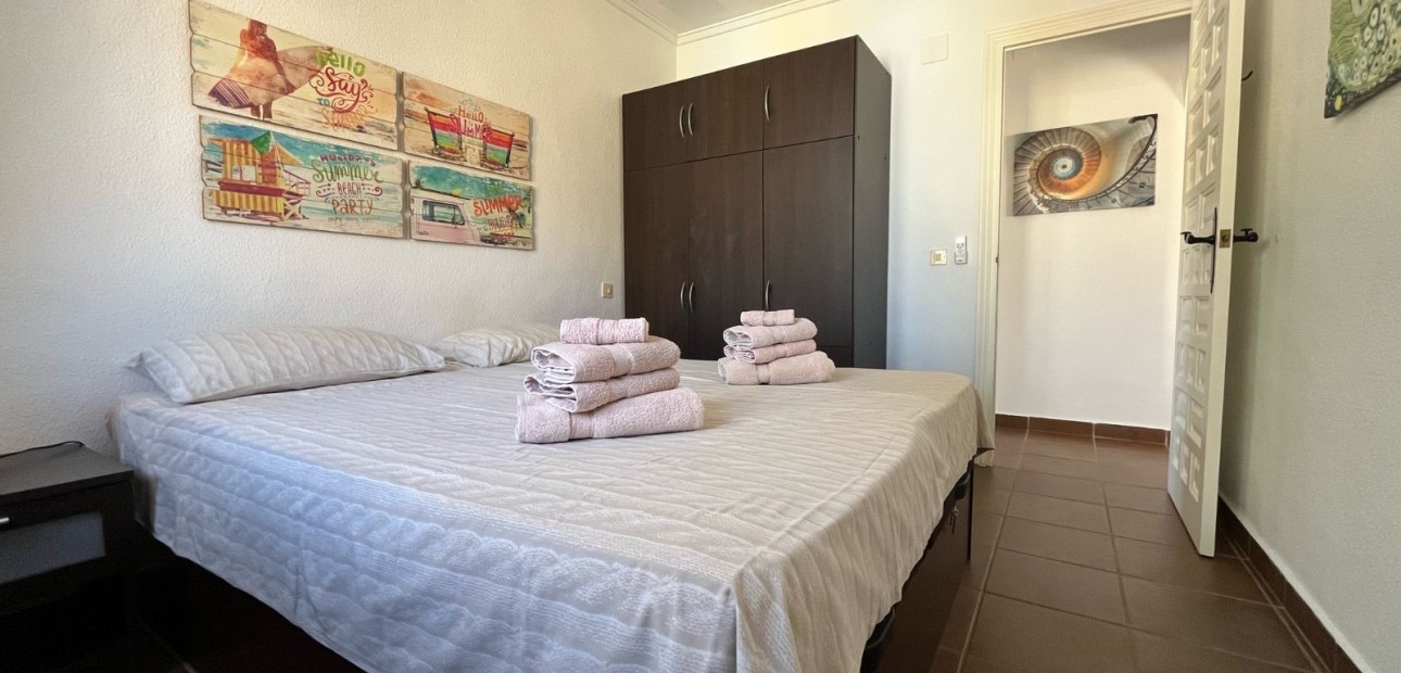 Herverkoop - House -
San Fulgencio - urb.la marina