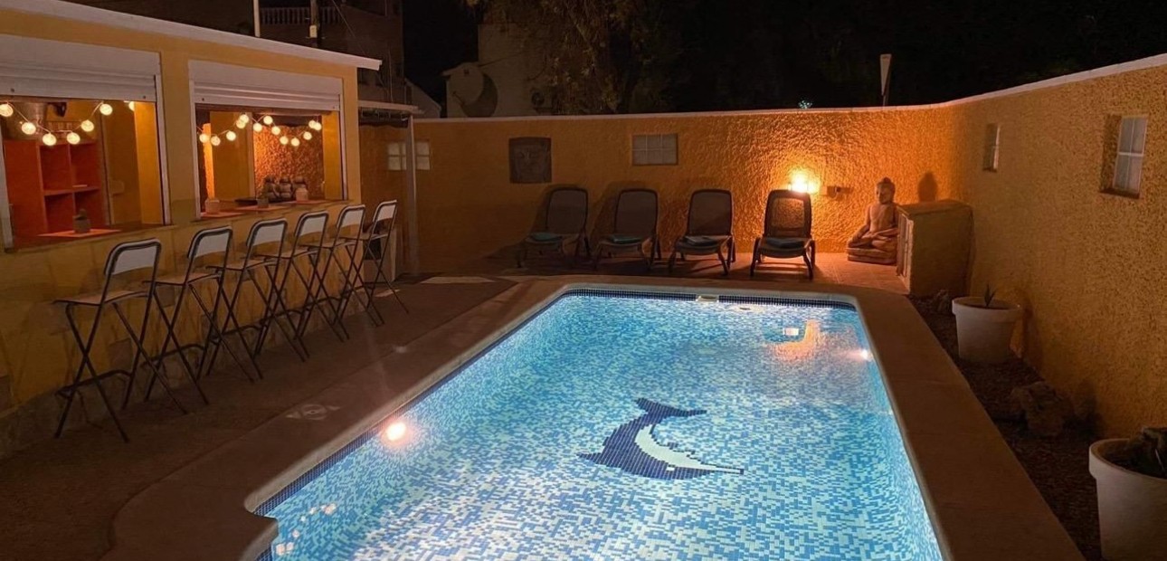 Herverkoop - House -
San Fulgencio - urb.la marina