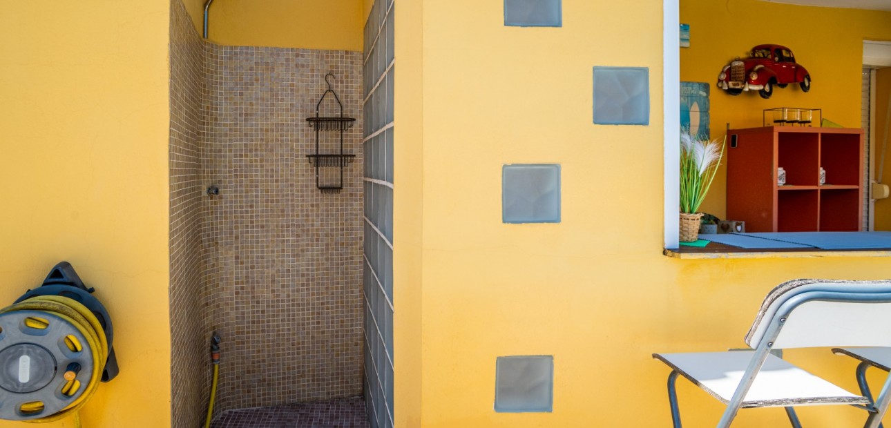 Herverkoop - House -
San Fulgencio - urb.la marina