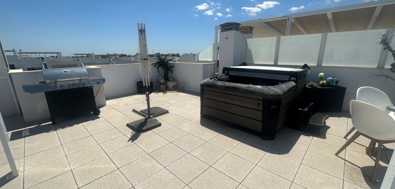 Sale - Apartment / flat -
Orihuela - Entre Naranjos Vistabella
