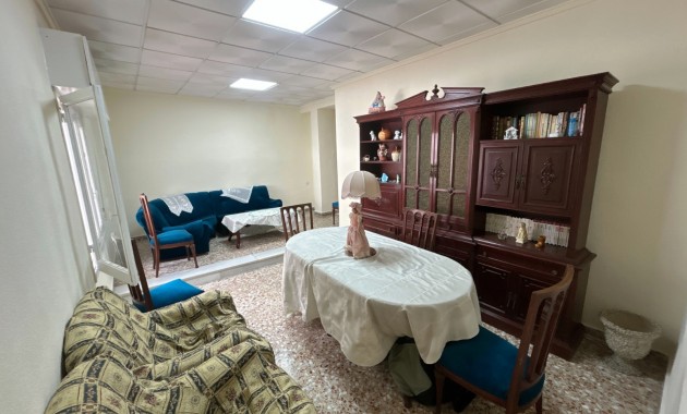 Venta - Apartamento / piso -
Jacarilla