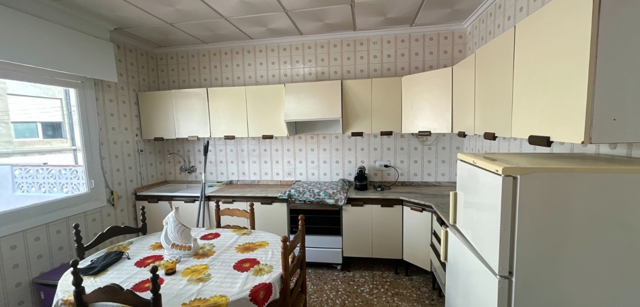 Venta - Apartamento / piso -
Jacarilla