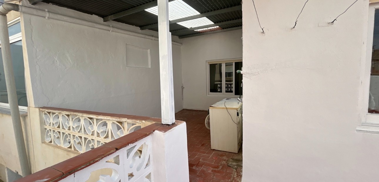 Venta - Apartamento / piso -
Jacarilla
