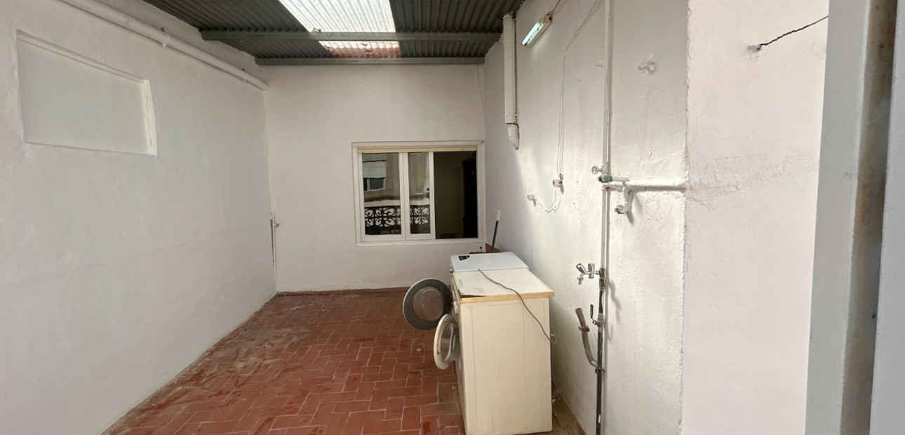 Venta - Apartamento / piso -
Jacarilla