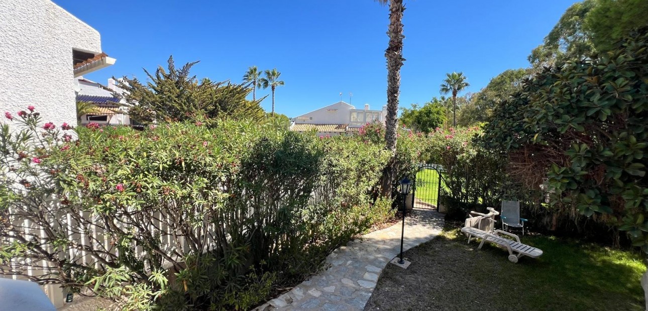 Herverkoop - Villa -
Orihuela Costa - Playa Flamenca Norte