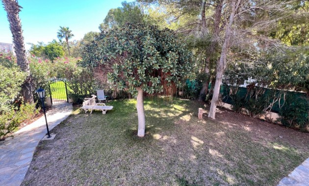 Herverkoop - Villa -
Orihuela Costa - Playa Flamenca Norte
